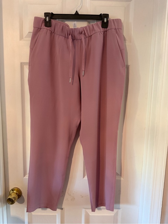 lululemon athletica Pants - lululemon athletica Dusty Mauve Drawstring Joggers
